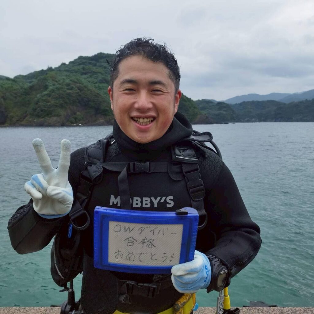 PADIオープンウォーターダイバー誕生ーーー!!おめでとうございます!!のイメージ